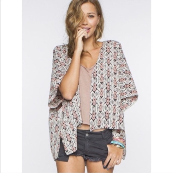 Brandy Melville Tops - 🔆 Brandy Melville Lightweight boho Kimono